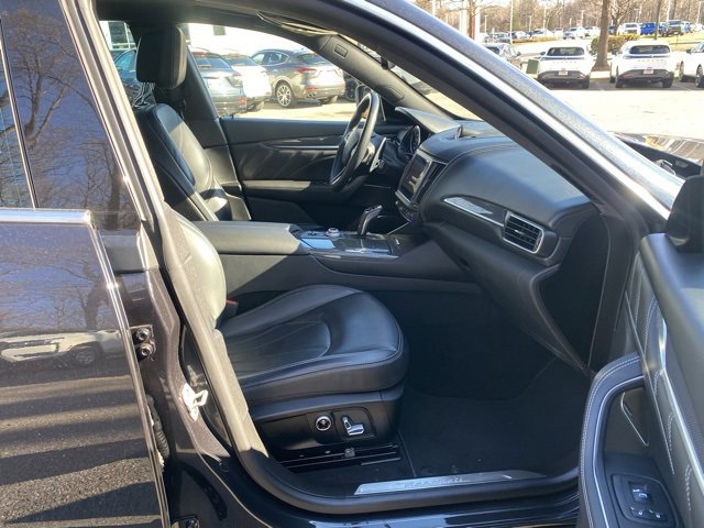 Used 2023 Maserati Levante Modena image 40