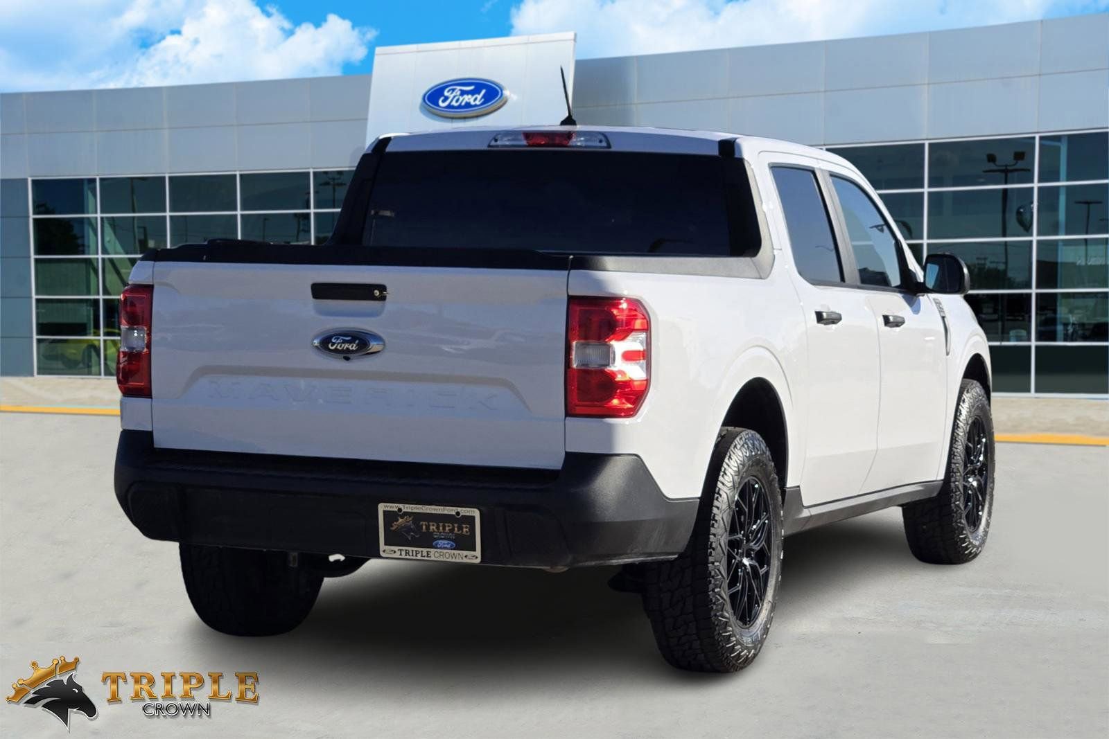 Certified 2024 Ford Maverick XL image 4