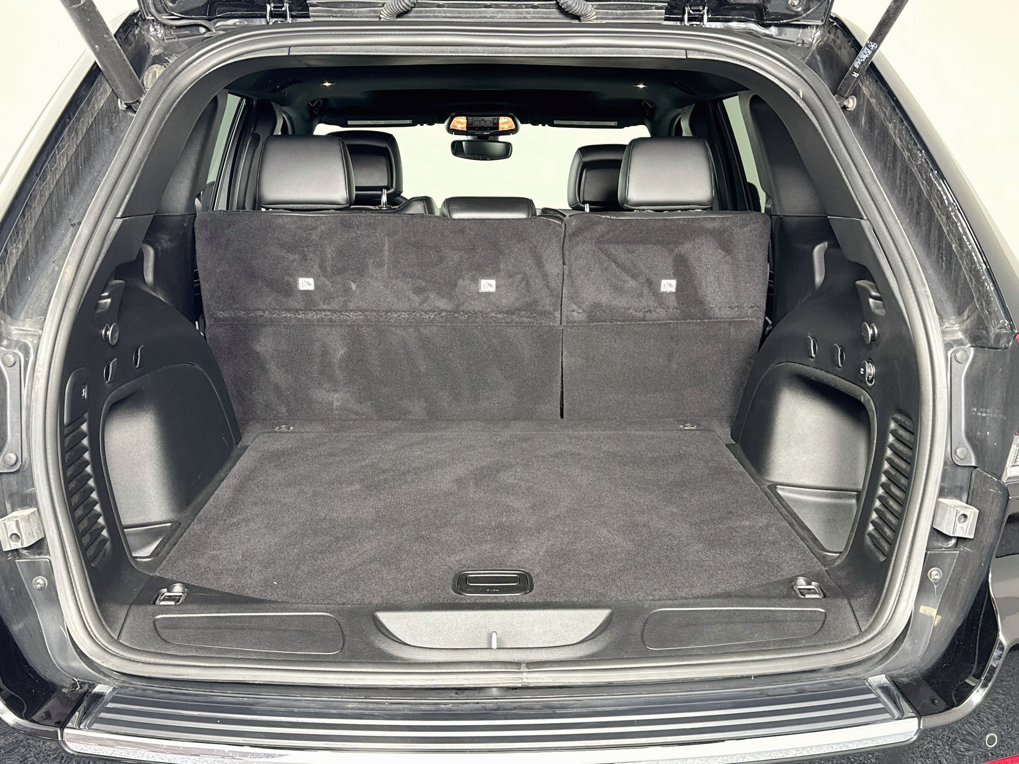 Used 2022 Jeep Grand Cherokee Limited AWD/4WD image 26