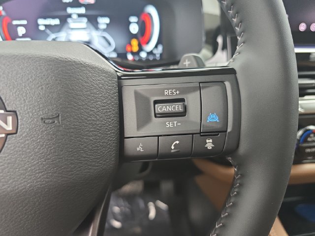 New 2026 Nissan Pathfinder Platinum FWD image 26