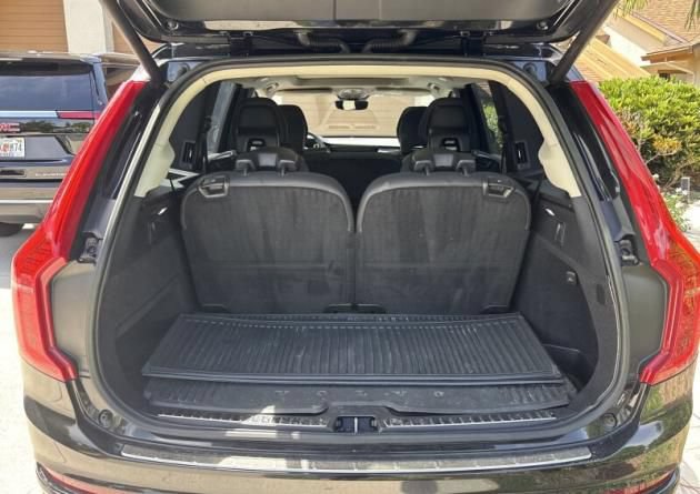 Used 2023 Volvo XC90 B6 Core w/ Protection Package Premier AWD/4WD image 7