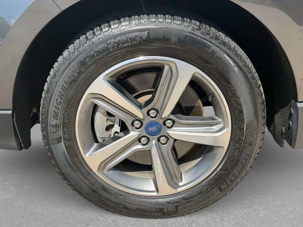 Used 2019 Ford Edge SEL w/ Equipment Group 201A AWD/4WD image 13