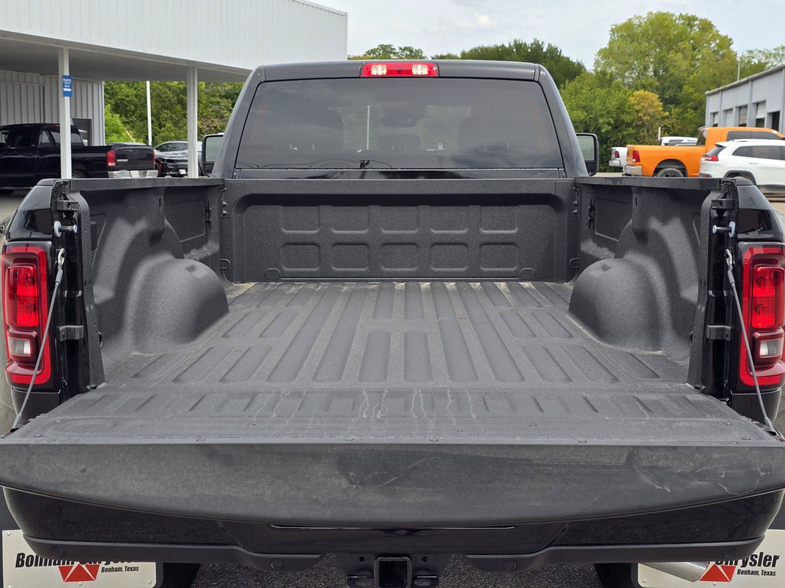 New 2027 RAM 3500 Lone Star AWD/4WD image 9