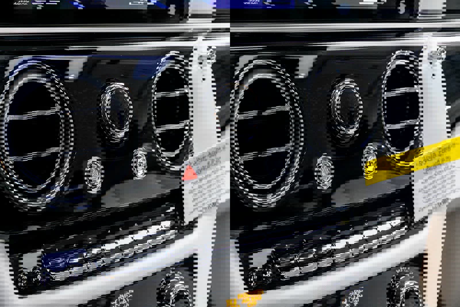 New 2025 Rolls-Royce Spectre image 27
