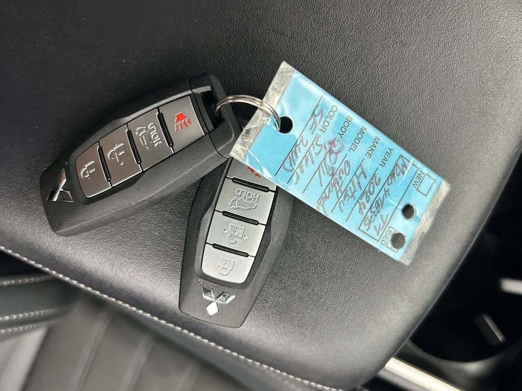 Used 2024 Mitsubishi Outlander SE image 21