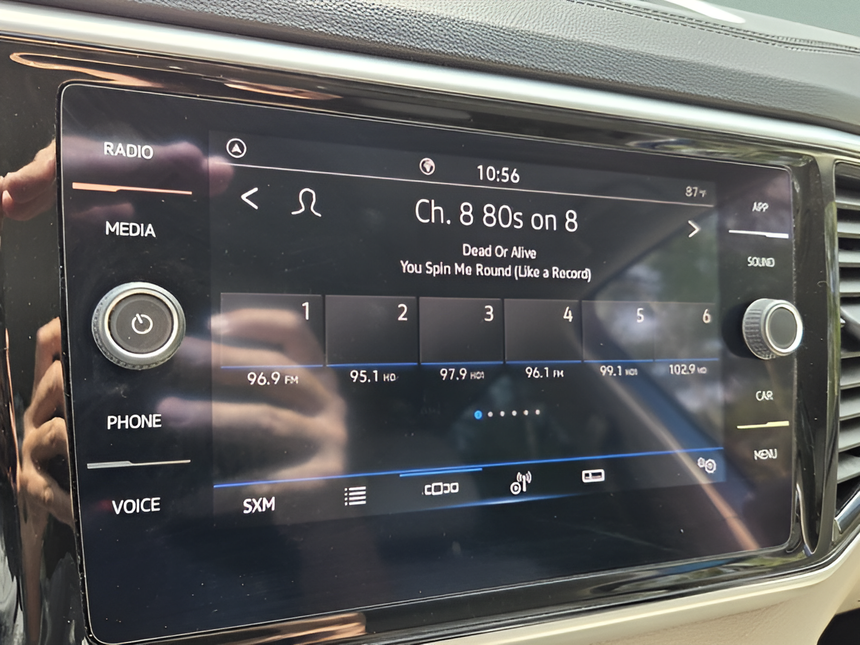 Used 2022 Volkswagen Atlas SE FWD image 18