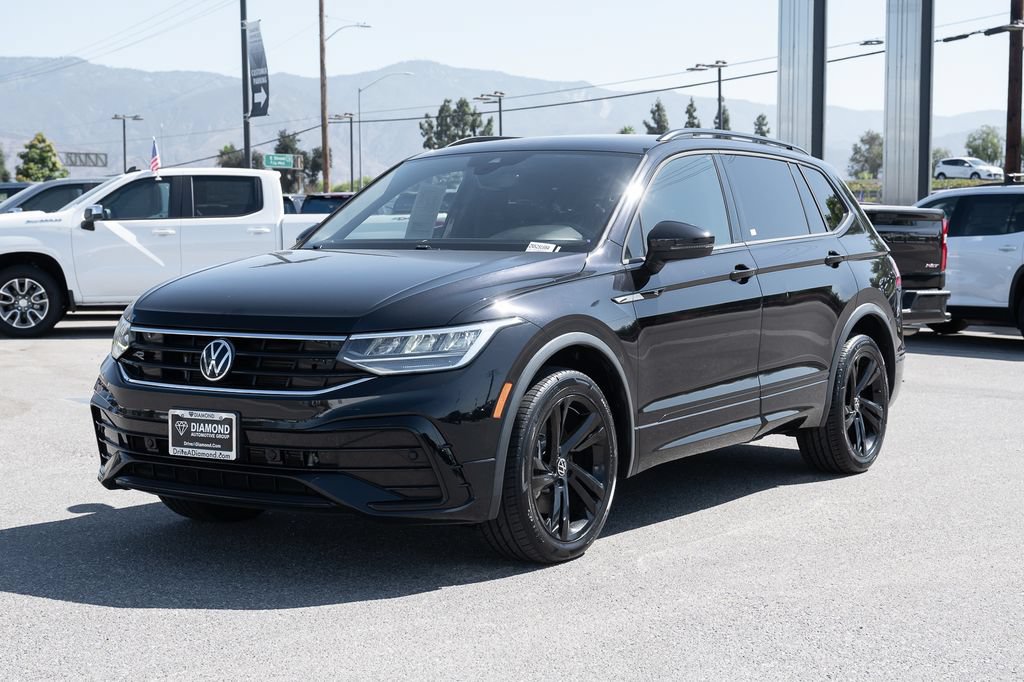 Used 2023 Volkswagen Tiguan SE R-Line FWD image 8