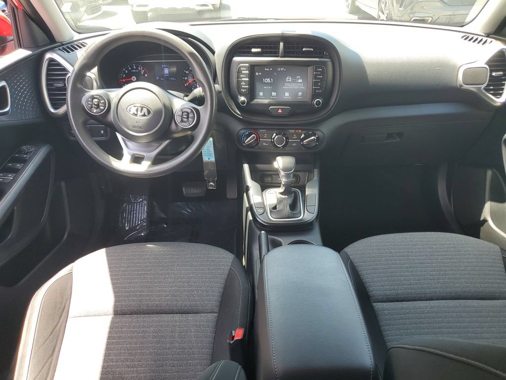 Used 2020 Kia Soul S FWD image 14
