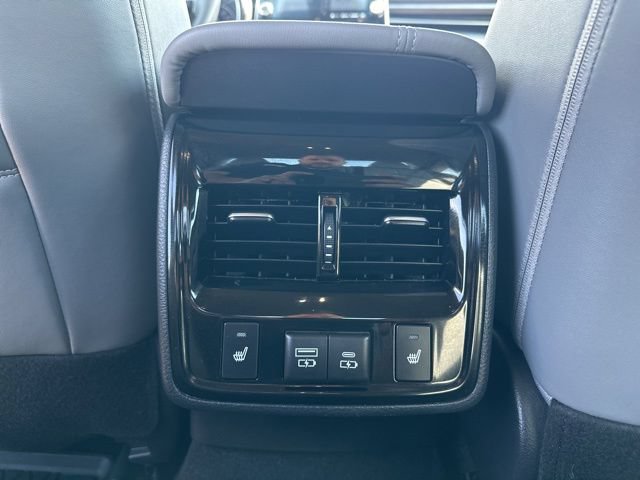 Certified 2021 Toyota Avalon Limited w/ Advanced Safety Package FWD image 17