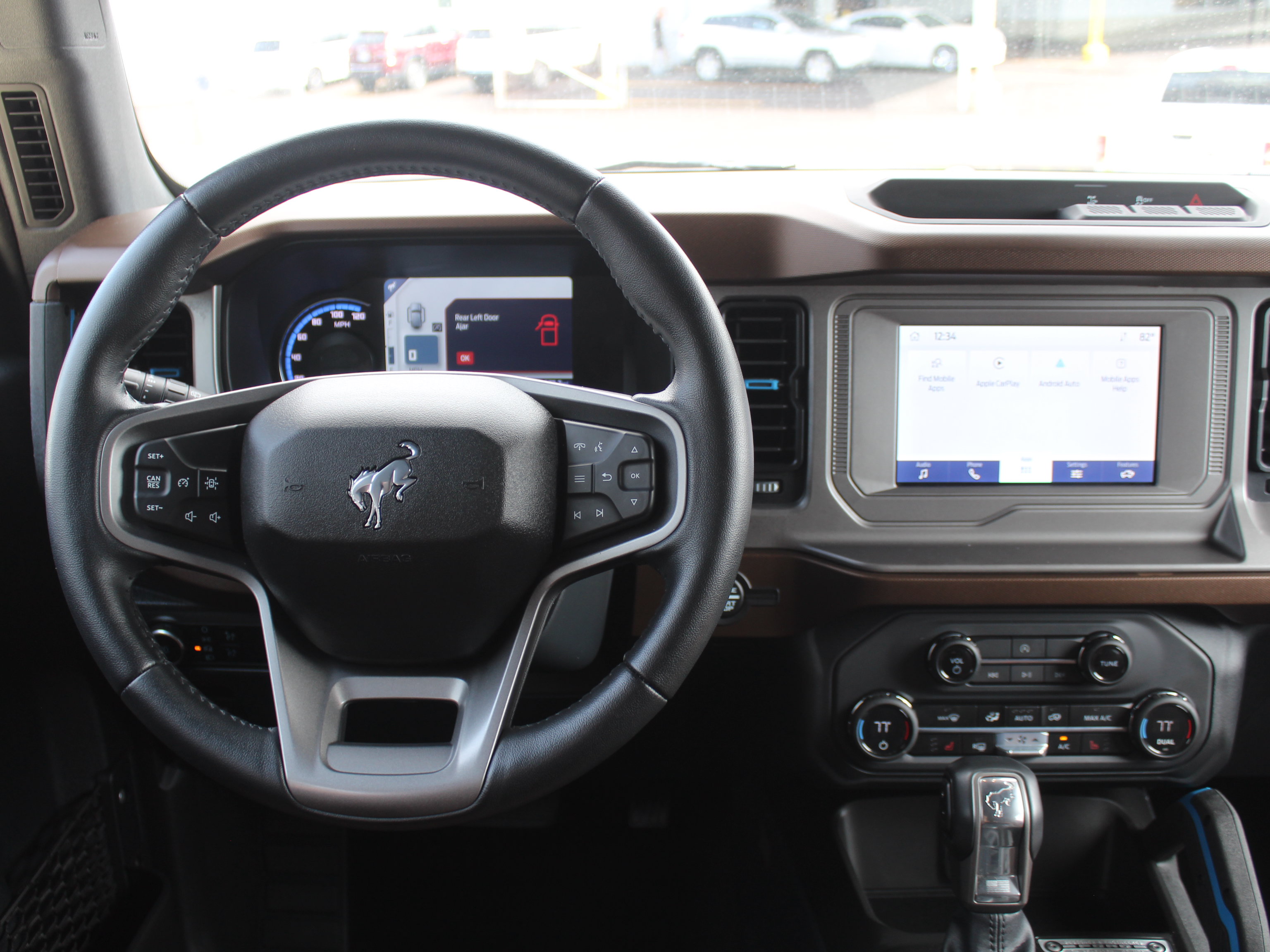 Used 2023 Ford Bronco Outer Banks AWD/4WD image 15