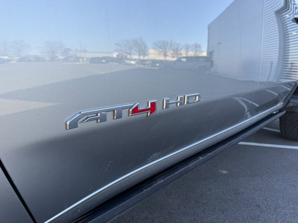 Used 2024 GMC Sierra 2500 AT4 w/ AT4 Preferred Package image 17
