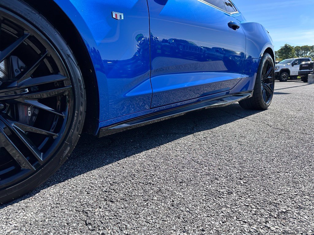 Used 2018 Chevrolet Camaro SS RWD image 33