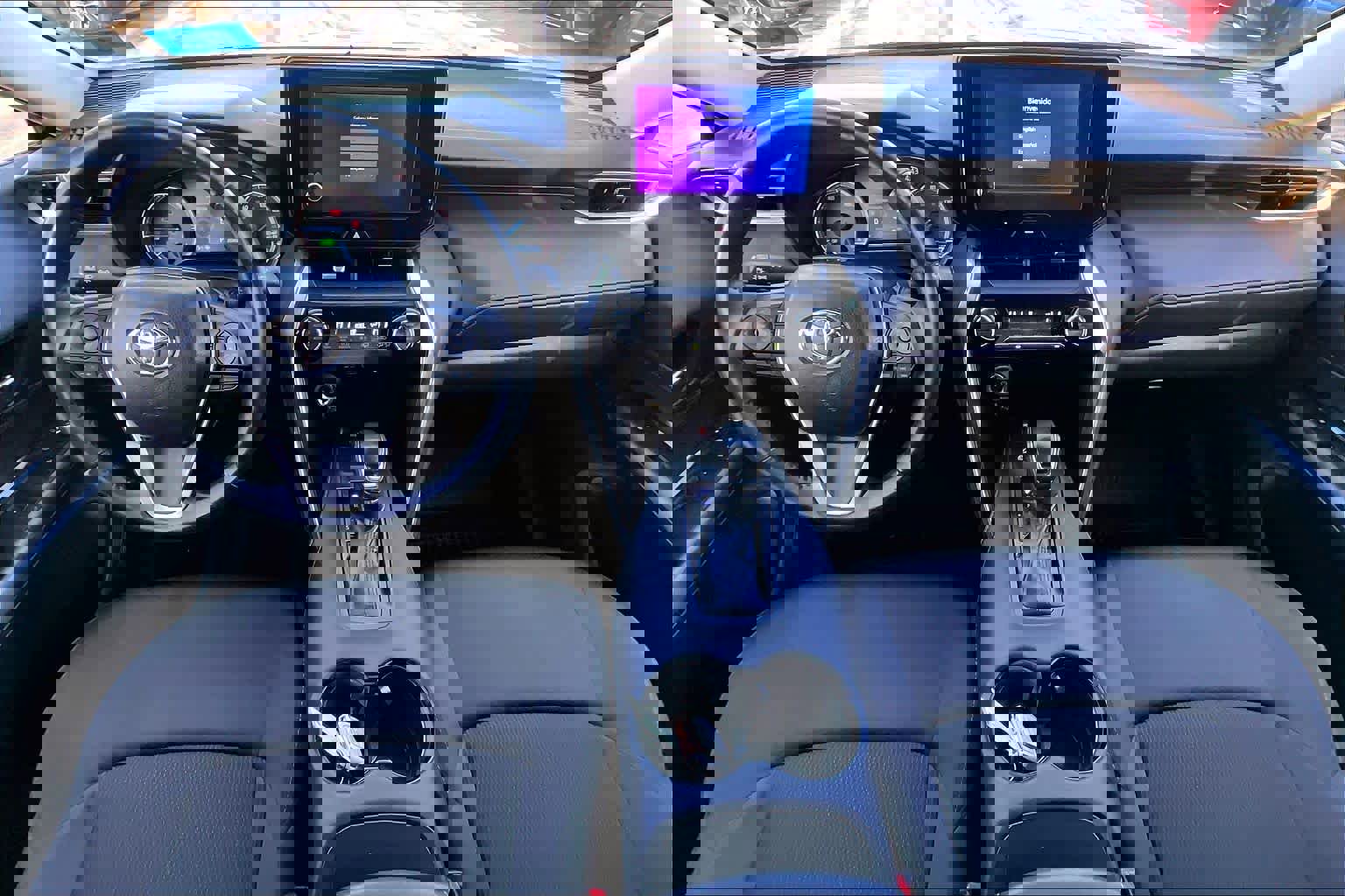 Certified 2024 Toyota Venza LE image 14