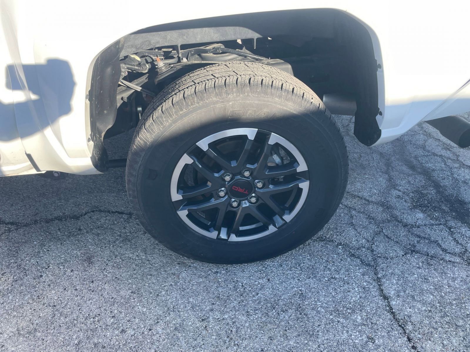 Used 2024 Toyota Tacoma TRD Sport image 29