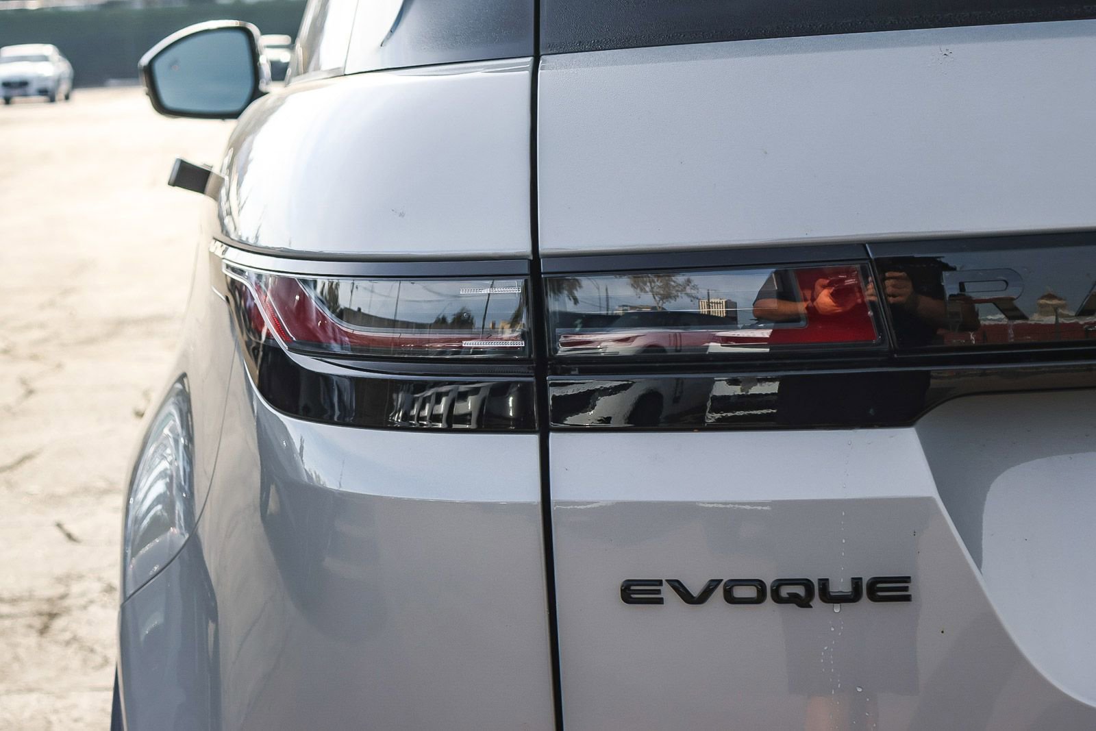 New 2026 Land Rover Range Rover Evoque Dynamic SE image 11