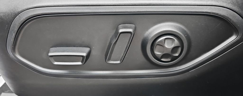 Used 2022 Jeep Grand Cherokee L Limited image 29