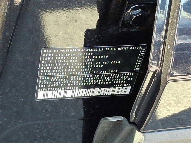 New 2025 Volkswagen Taos SE image 20