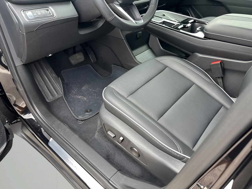 Used 2025 Buick Enclave Preferred FWD image 29