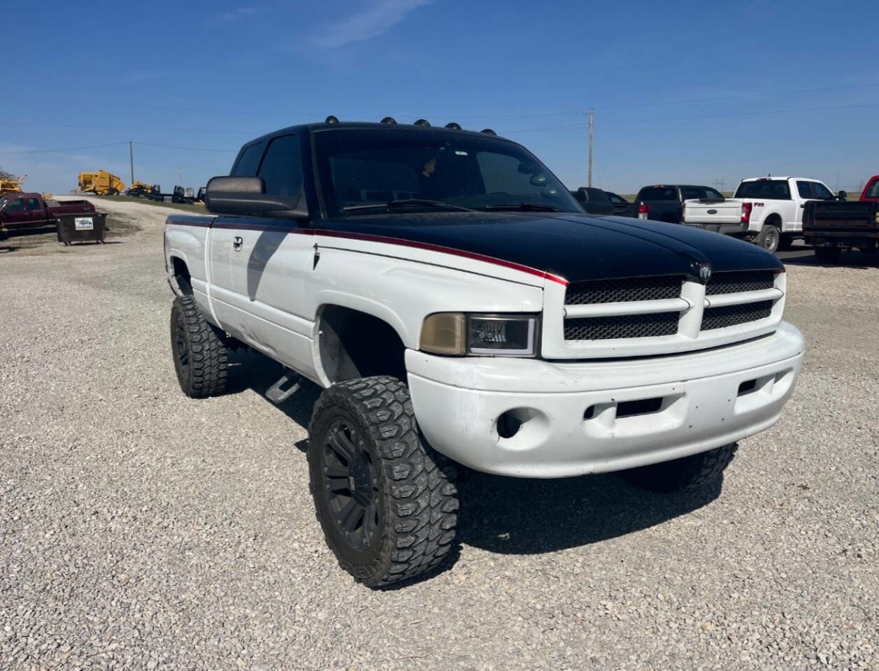 Used 2002 Dodge Ram 2500 Truck SLT image 1