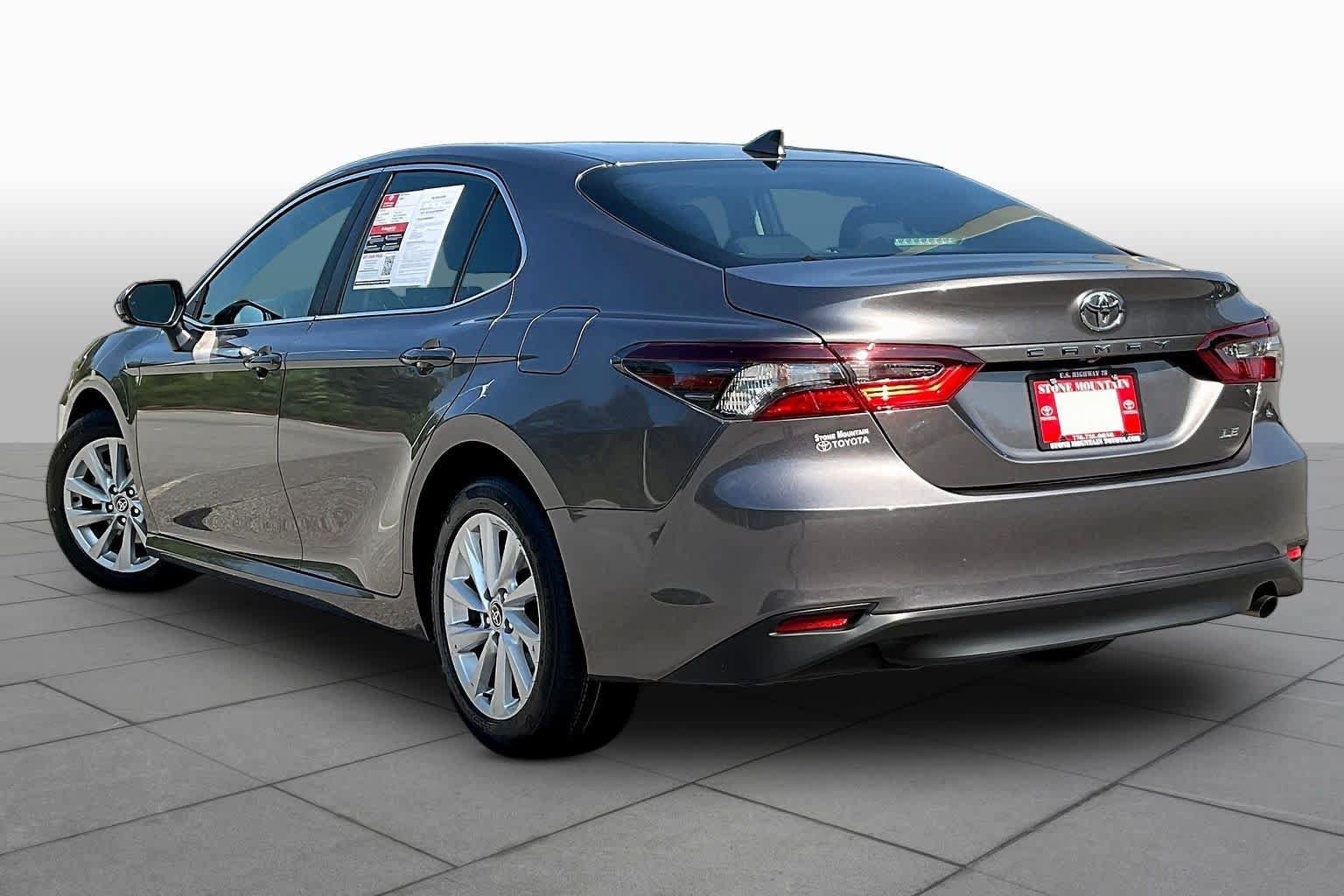 Used 2024 Toyota Camry LE w/ Convenience Package FWD image 12