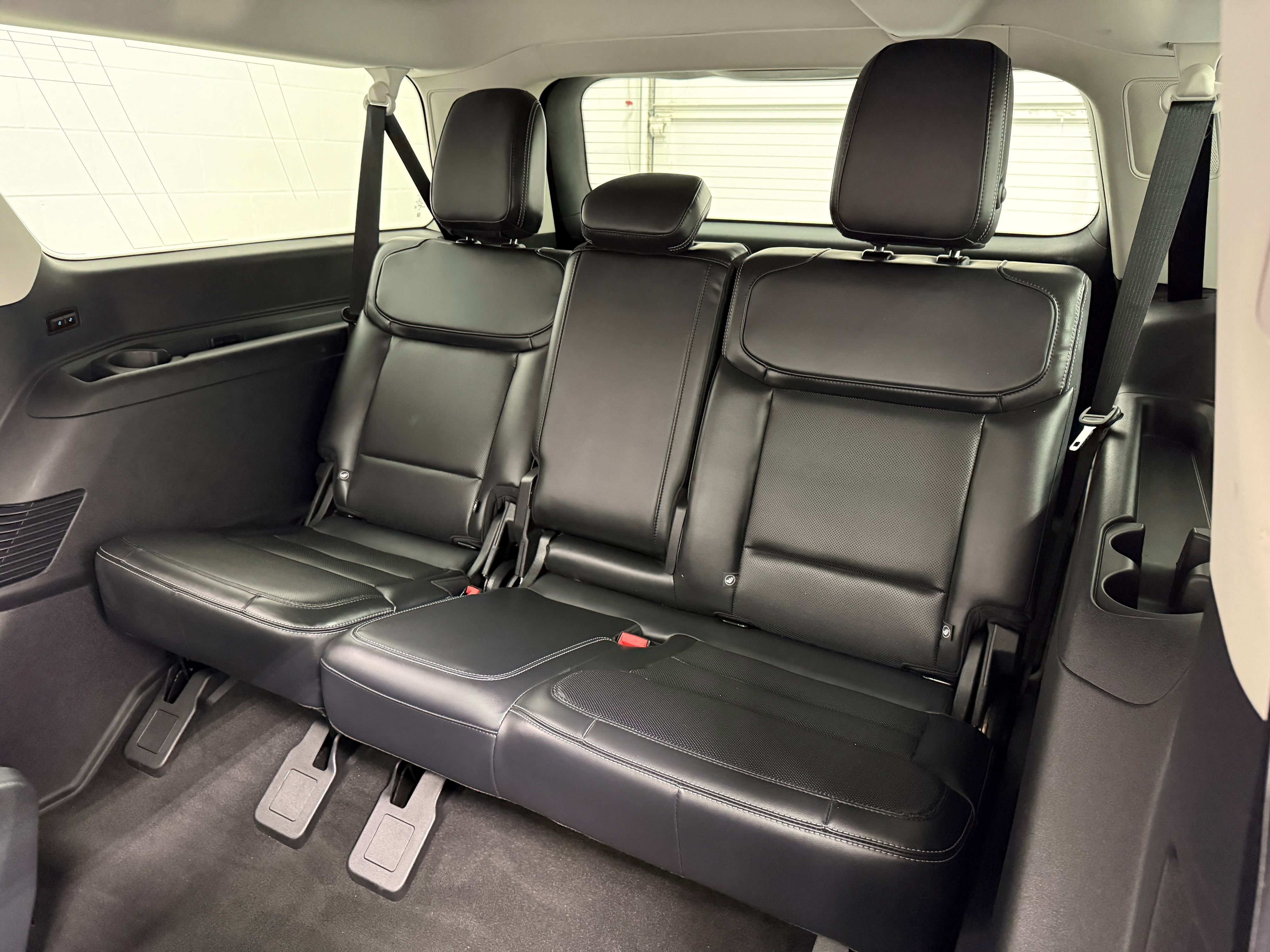 Used 2025 Ford Expedition Max Platinum AWD/4WD image 17