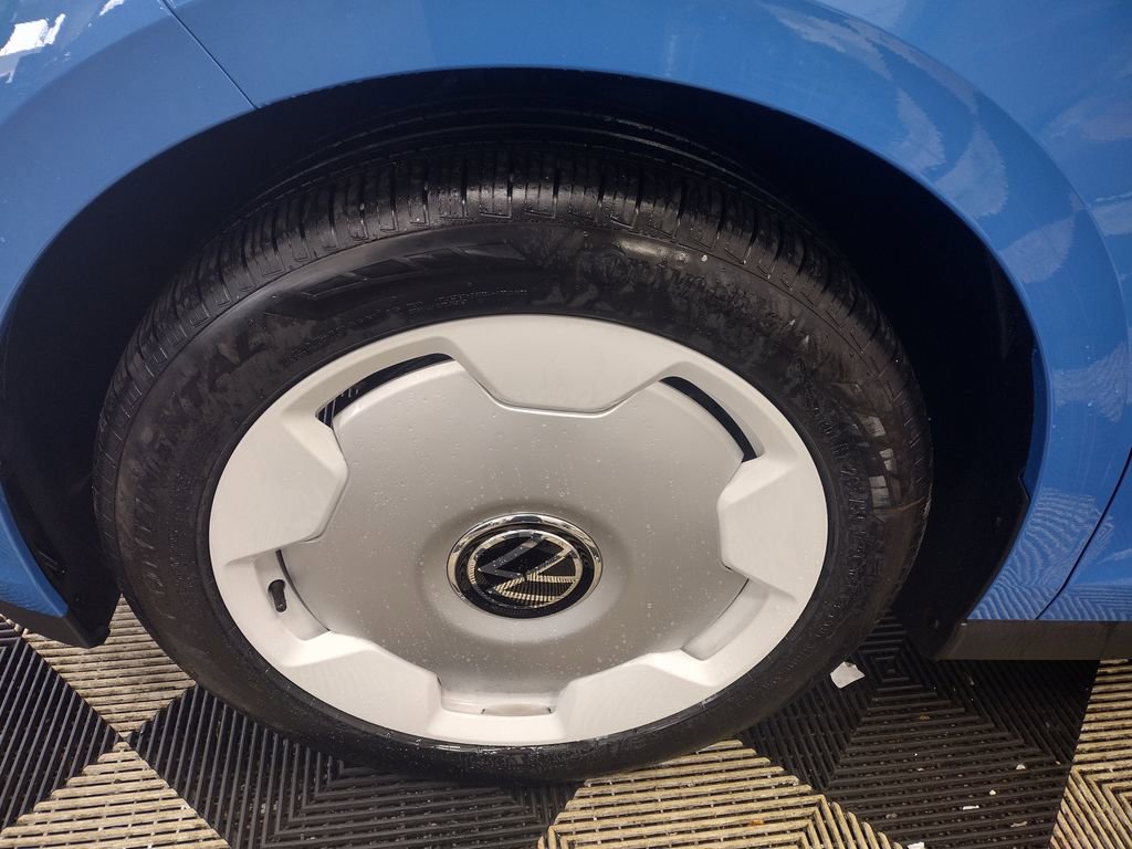 New 2025 Volkswagen ID. Buzz 1st Edition image 5