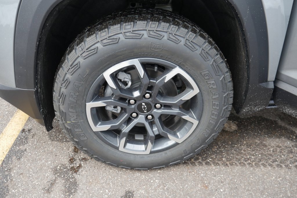 New 2026 Chevrolet Equinox ACTIV image 32