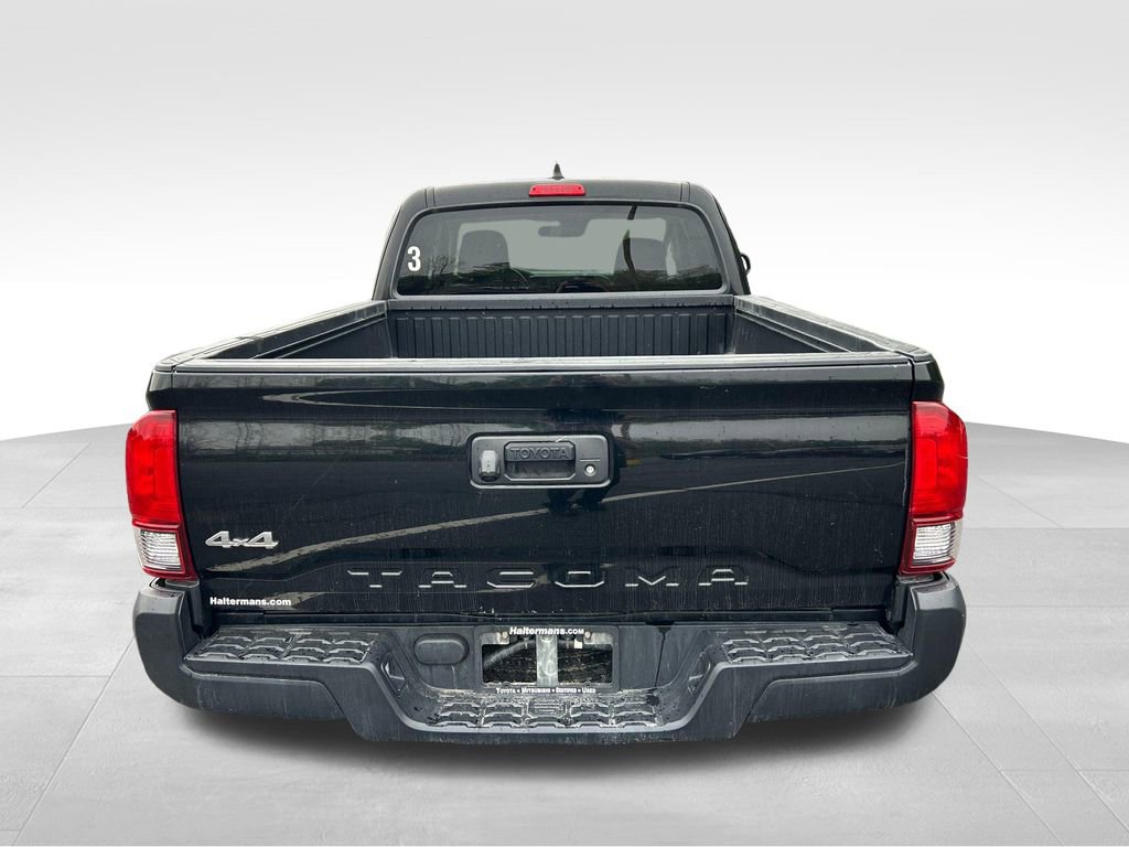 Certified 2022 Toyota Tacoma SR AWD/4WD image 5
