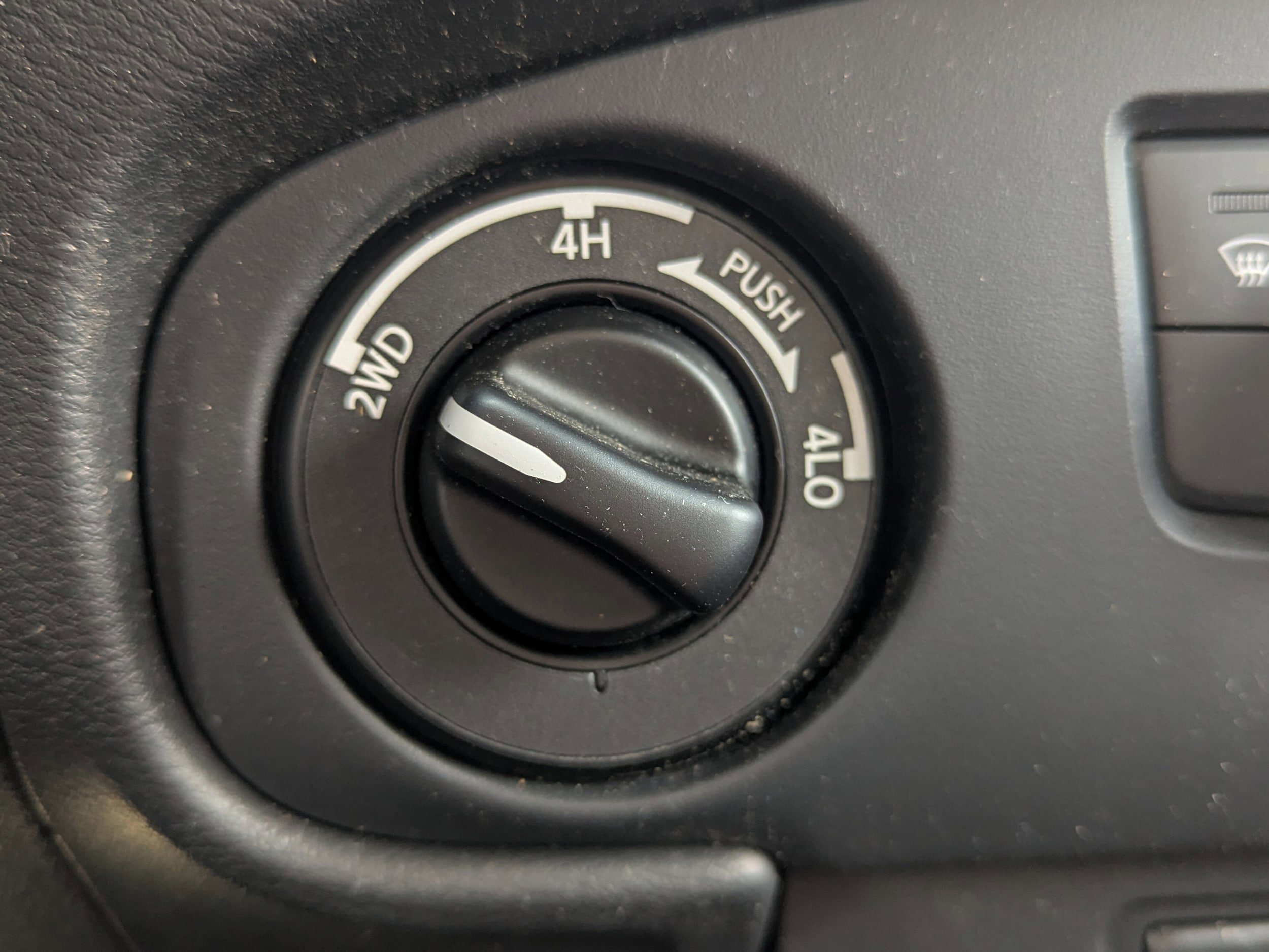 Used 2023 Nissan Frontier PRO-4X w/ Technology Package image 15