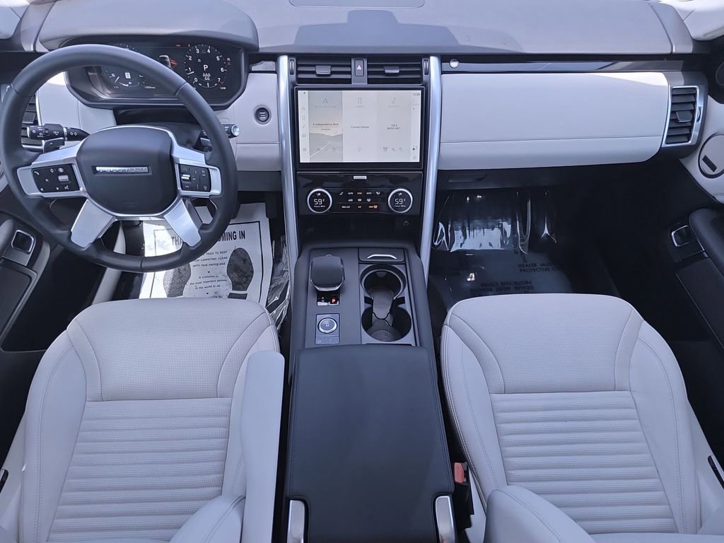 Used 2024 Land Rover Discovery S AWD/4WD image 14