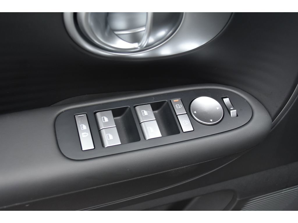 New 2026 Hyundai Ioniq 9 SE image 18