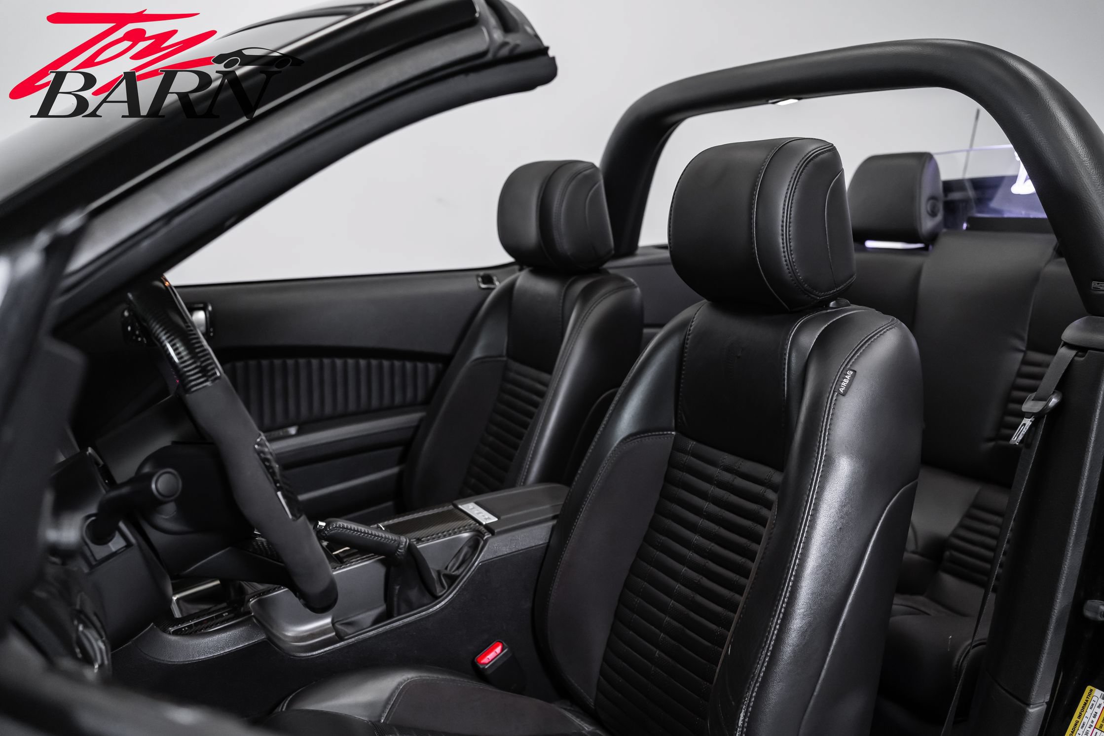 Used 2014 Ford Mustang Shelby GT500 w/ Equipment Group 821A RWD image 29