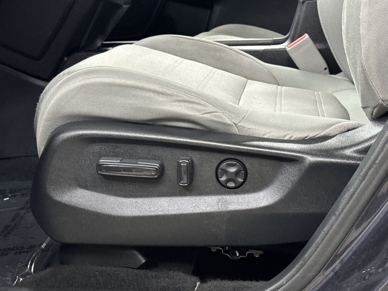 Used 2019 Honda CR-V EX image 26
