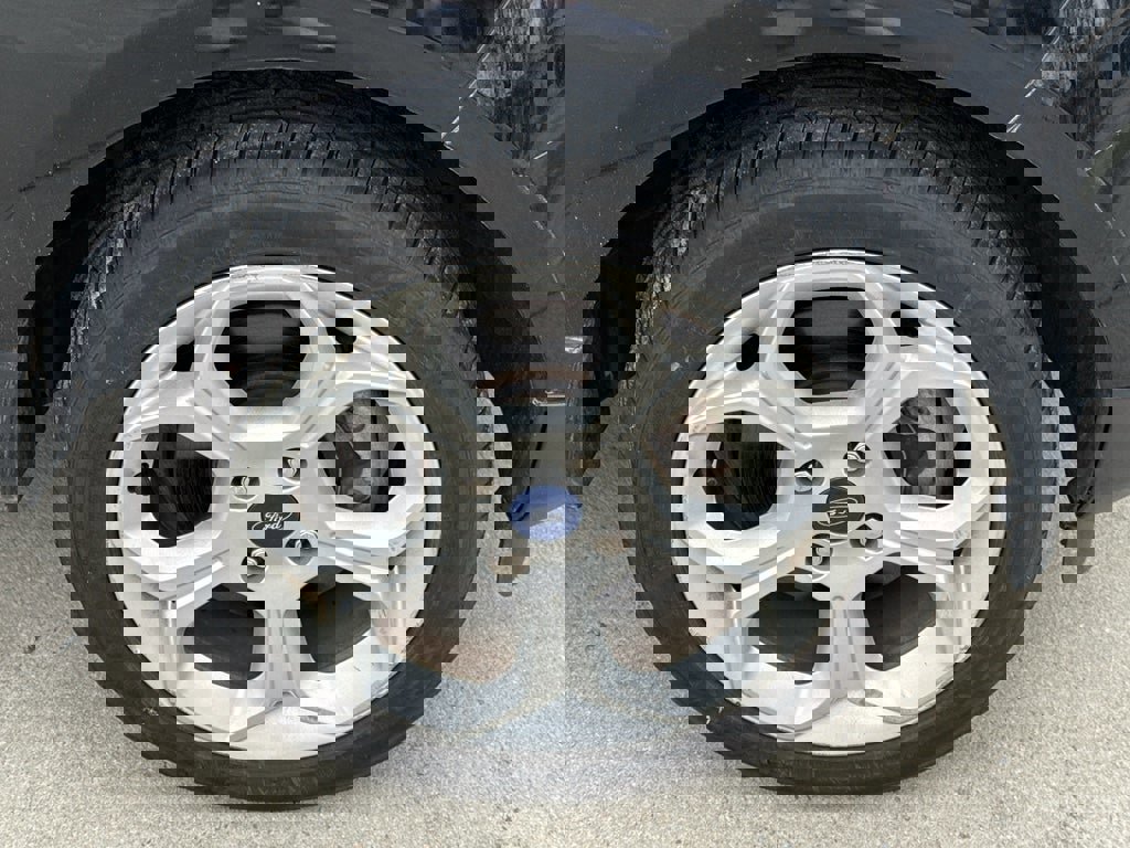 Used 2021 Ford EcoSport SE w/ SE Appearance Package image 31