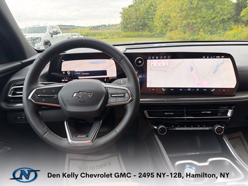 New 2027 Chevrolet Traverse Z71 w/ Driver Confidence Package AWD/4WD image 4