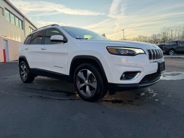 Used 2019 Jeep Cherokee Limited w/ Luxury Group image 9