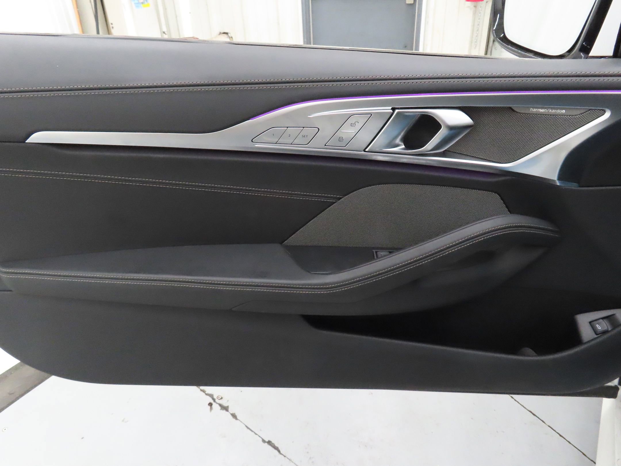Used 2023 BMW 840i Coupe w/ M Sport Professional Package RWD image 9
