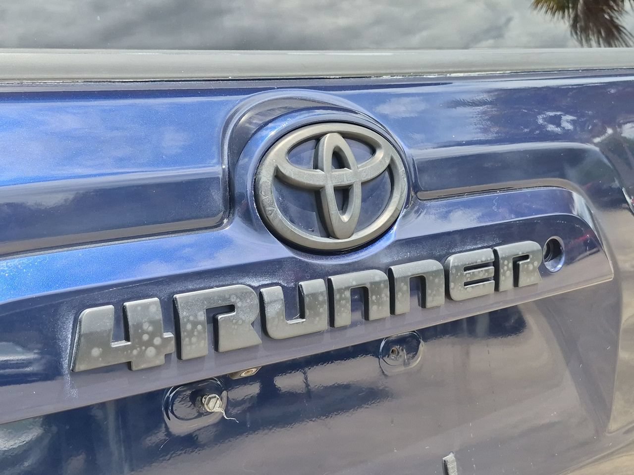 Used 2017 Toyota 4Runner SR5 RWD image 6