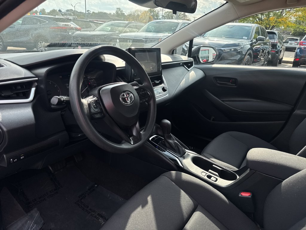 Used 2024 Toyota Corolla LE FWD image 13
