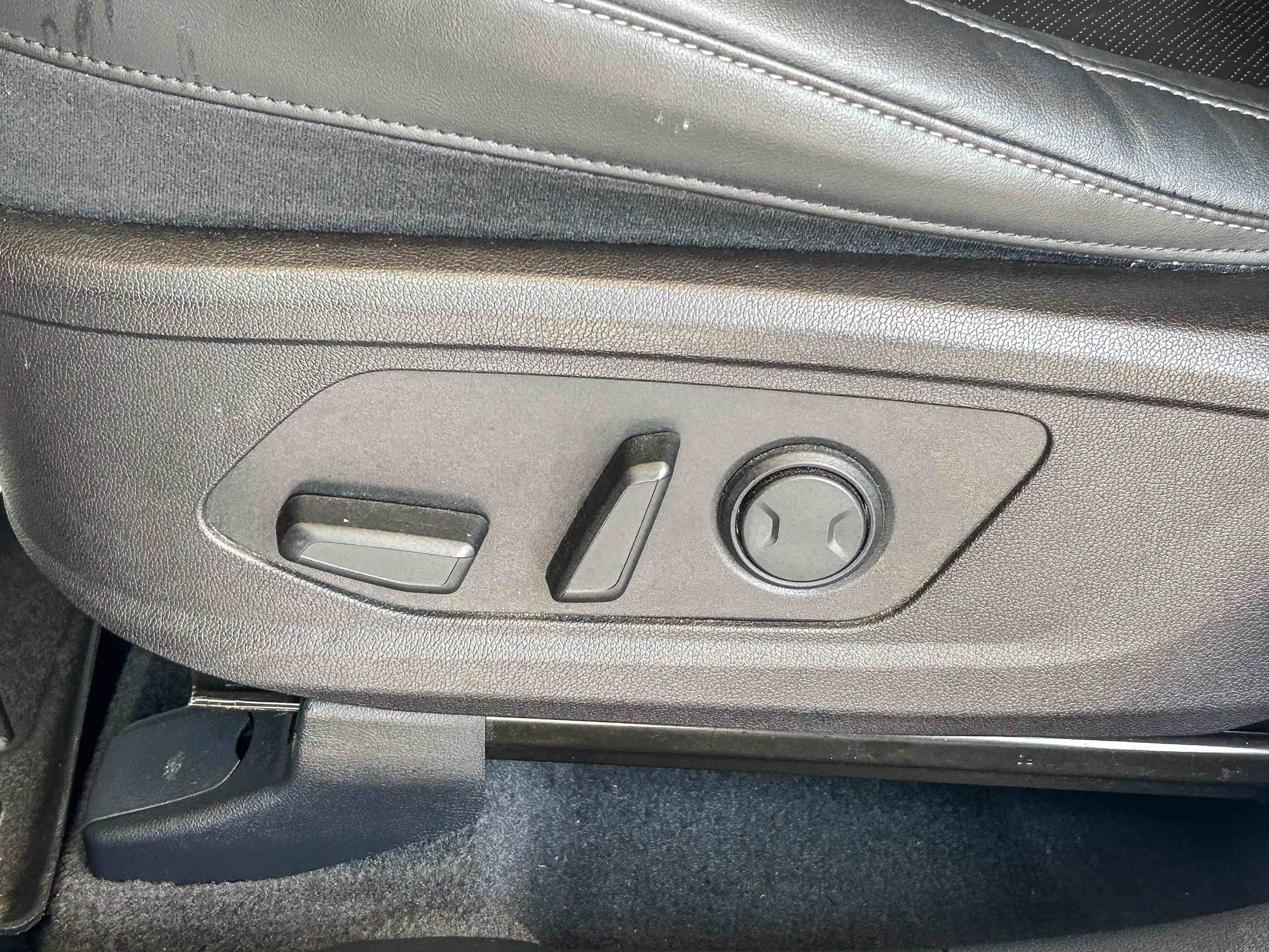 Used 2021 Kia Sorento S w/ Panoramic Sunroof Package AWD/4WD image 22