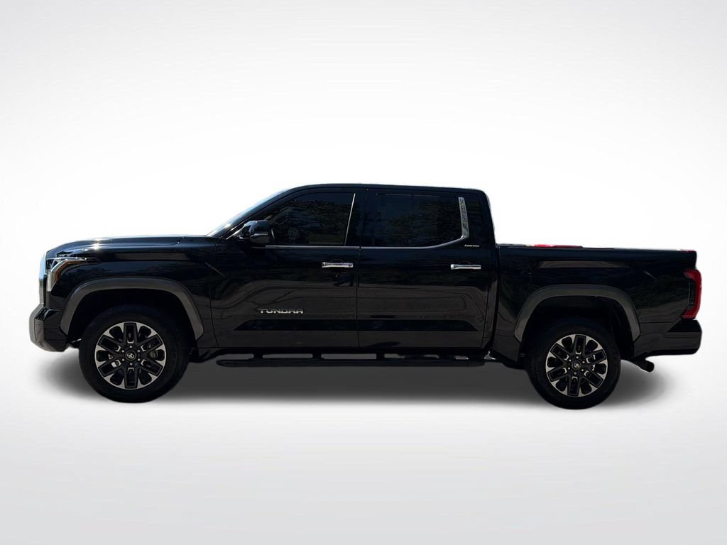 Used 2025 Toyota Tundra Limited AWD/4WD image 14