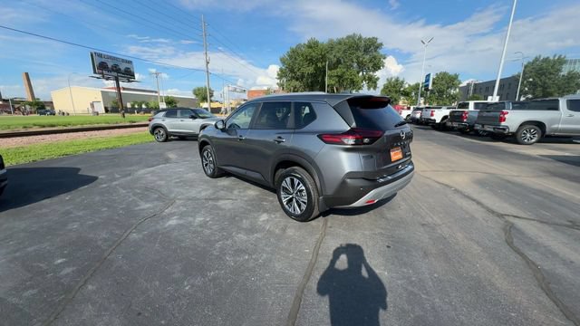 Used 2023 Nissan Rogue SV w/ SV Premium B Package AWD/4WD image 6