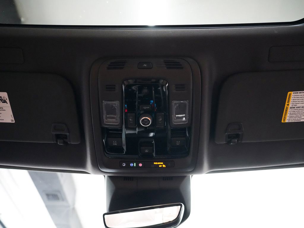 Used 2025 Cadillac Escalade Premium Luxury w/ LPO, Floor Liner Package AWD/4WD image 43
