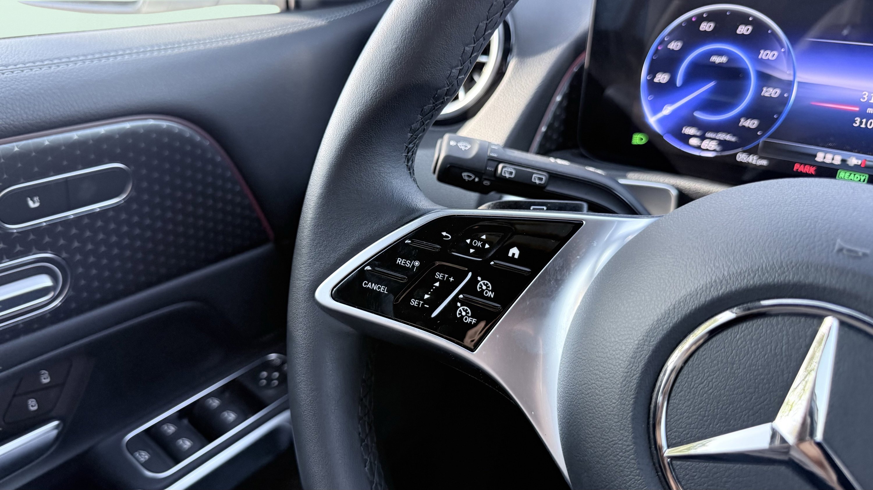 Used 2025 Mercedes-Benz EQB 250+ image 57