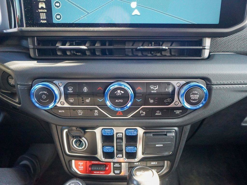 Used 2024 Jeep Wrangler Unlimited Rubicon AWD/4WD image 26