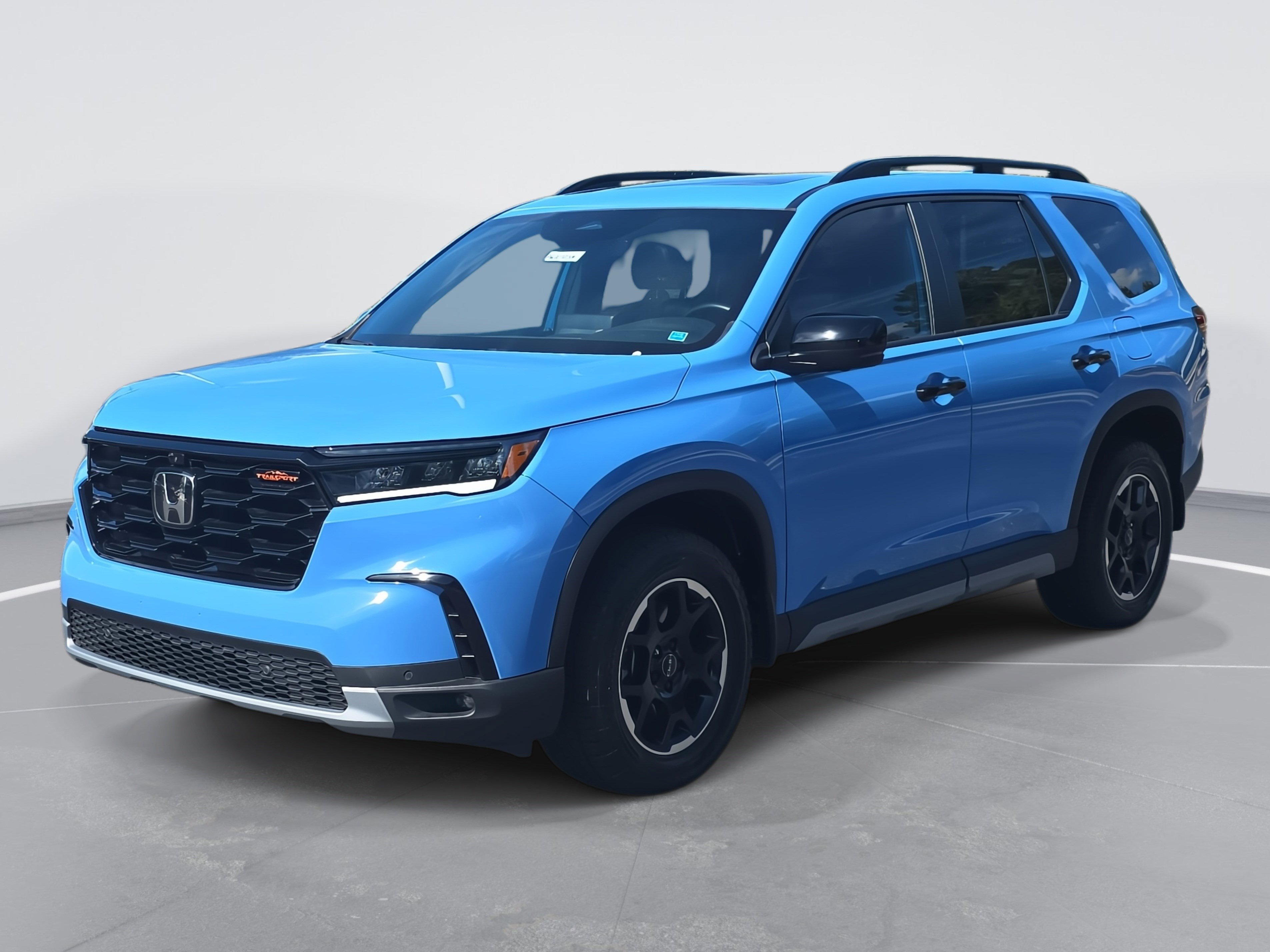 Used 2025 Honda Pilot TrailSport