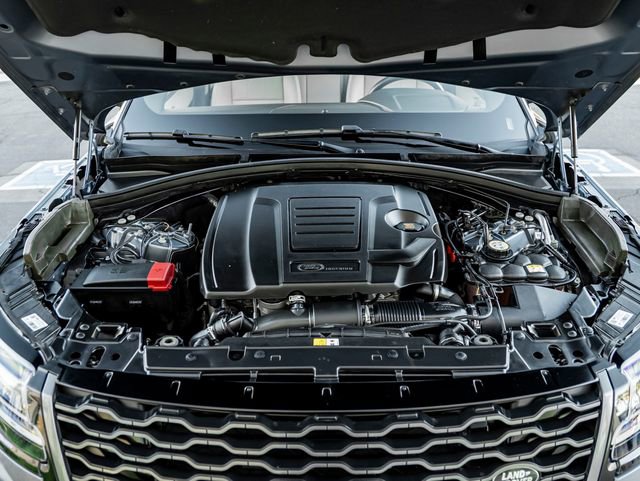 Used 2022 Land Rover Range Rover Velar R-Dynamic S image 31