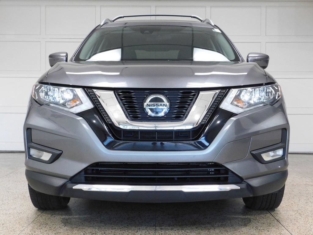 Used 2020 Nissan Rogue SV AWD/4WD image 2