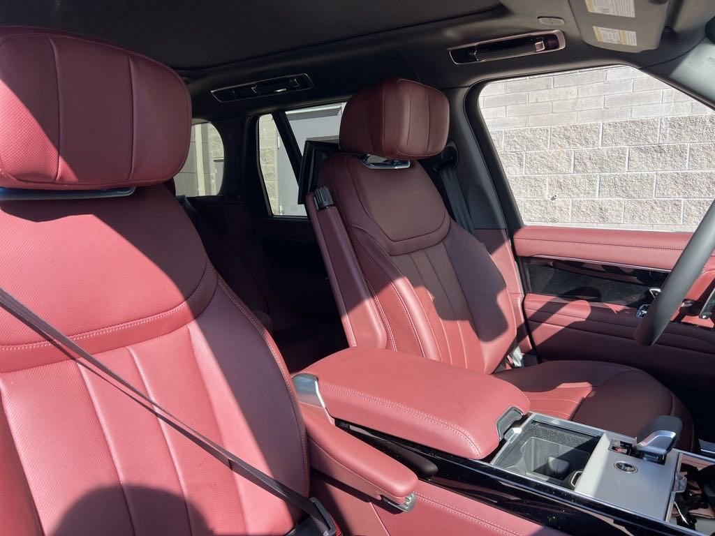 New 2025 Land Rover Range Rover Autobiography AWD/4WD image 15