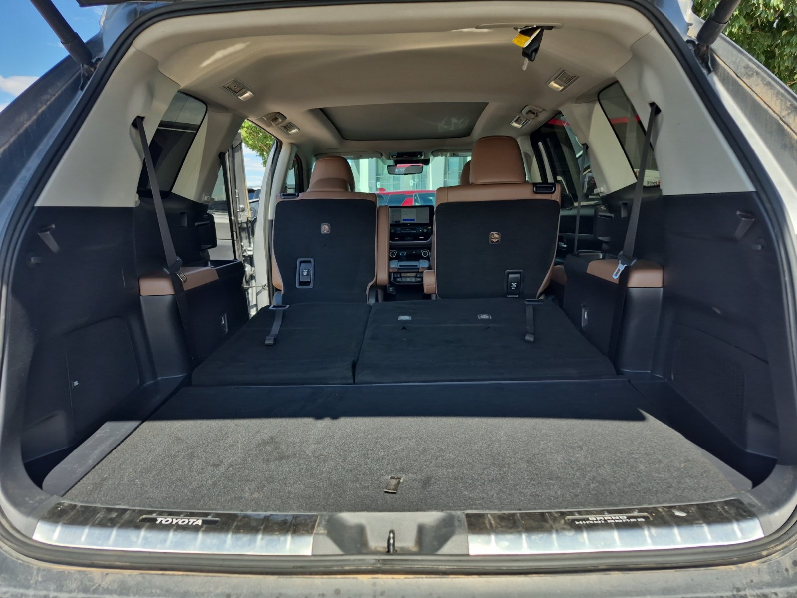 Used 2026 Toyota Grand Highlander AWD image 22